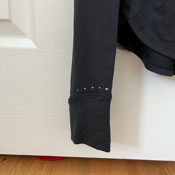 Lululemon Black Running Mock Neck Long Sleeve Size 8 - Picture 3 of 8